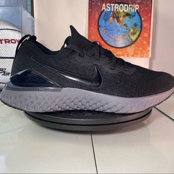 nikeepic react